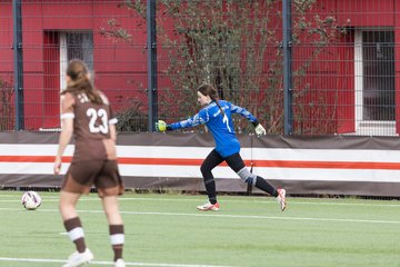 Bild 42 - wBJ FC St. Pauli - Walddoerfer SV : Ergebnis: 3:4
